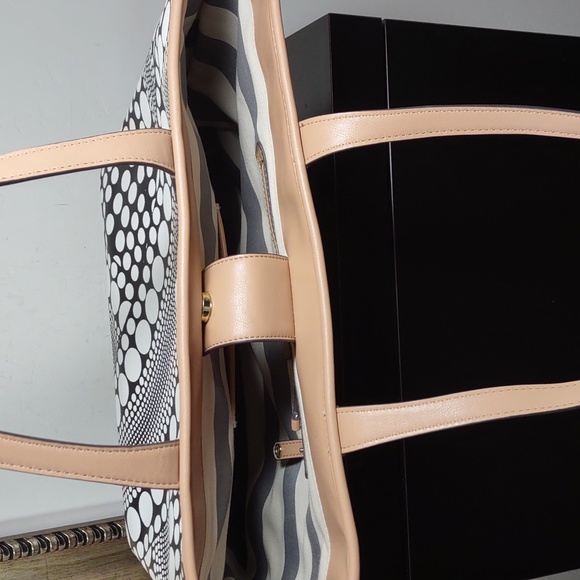 Kate Landry Textured PVC Tote Bag - Picture 8 of 11